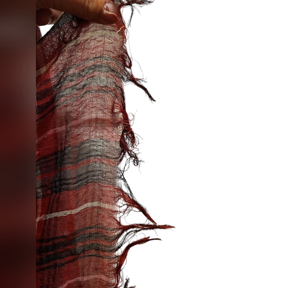 80" x 36" plaid scarf. 100% polyester - Picture 4 of 5